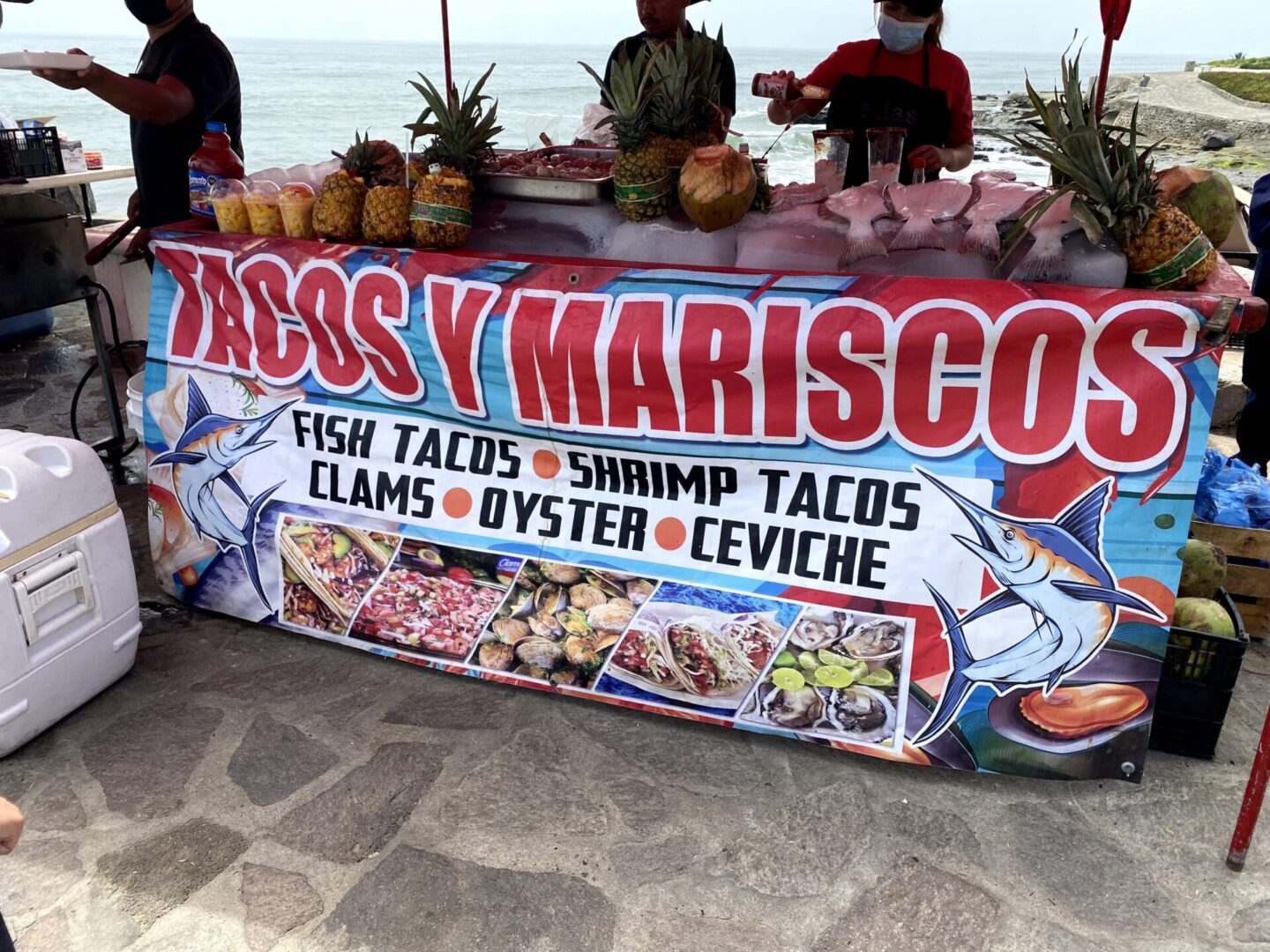 Las Gaviotas Poolside Seafood